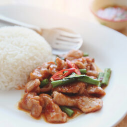 Bravčové Kung Pao bez marinovania: jednoduchý recept na výrazný obed či večeru