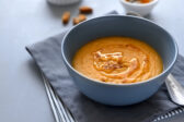 Krémová paprika s mandľami: Domáca pomazánka, ktorú pripravíte za niekoľko minút