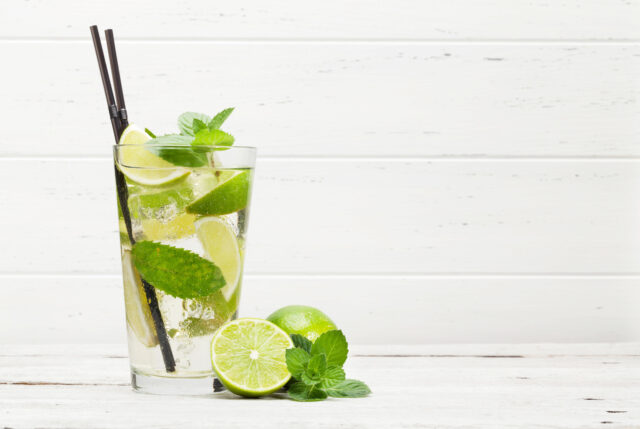 Nealkoholické mojito: Svieža letná klasika bez kvapky alkoholu