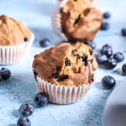 Nadýchané čučoriedkové muffiny s chrumkavou kôrkou: Jednoduchý recept, ktorý sa vydarí aj začiatočníkom