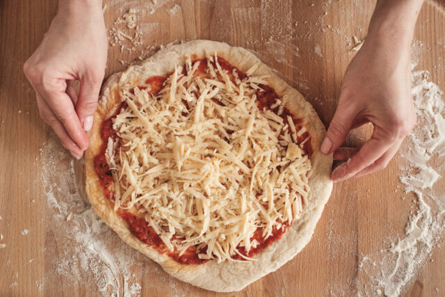 Recept na jednoduché domáce cesto na pizzu