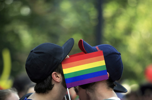 347119_gay 640x420.jpeg