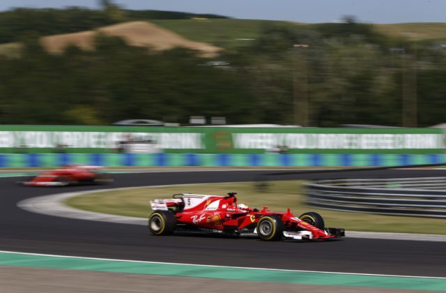 347917_sebastian vettel kimi raikonne 640x420.jpg