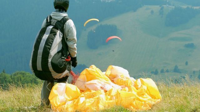 347964_paraglajding 1 640x420.jpg