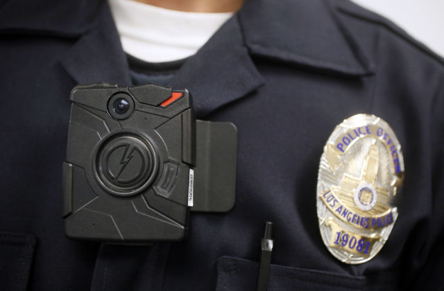 348178_policia_los angeles 640x420.jpg