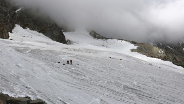348231_switzerland_glacier_body_86640 53631be24dc54b4ca8d945b76b9db5f7 640x420.jpg