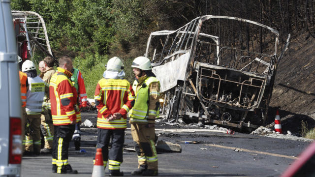 348237_germany_bus_crash_61479 e2bd14aee2a34c13a2d6626d6c55dcc2 640x420.jpg