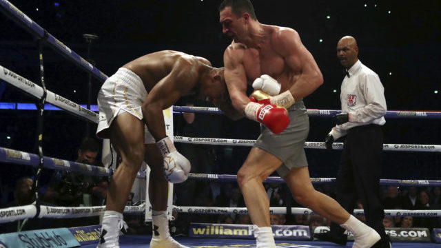 348339_britain_boxing_joshua_klitschko_44047 70b61792245542fb9e4845772a466ad0 640x420.jpg