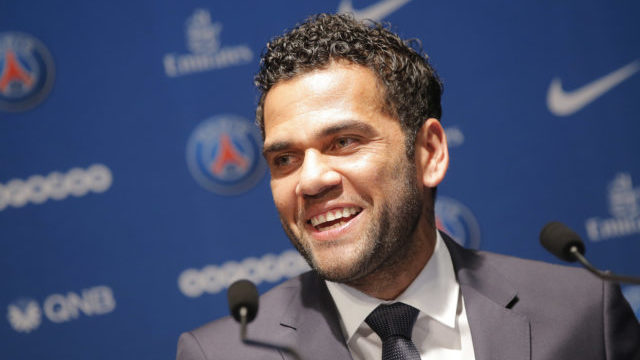 348609_dani alves 640x420.jpg