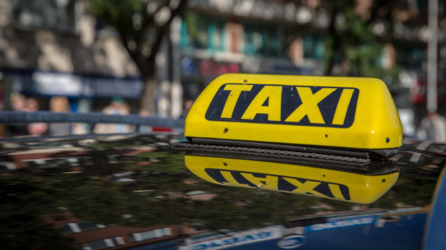 348795_taxi 640x420.jpg