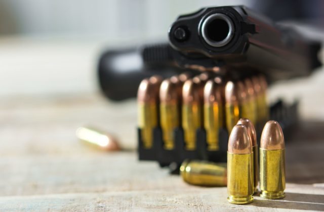 348962_naboj pistol 640x420.jpg