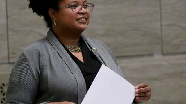 349954_senatorka 640x420.jpg