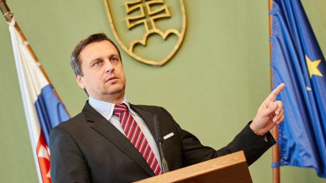 350003_img_7003 640x420.jpg
