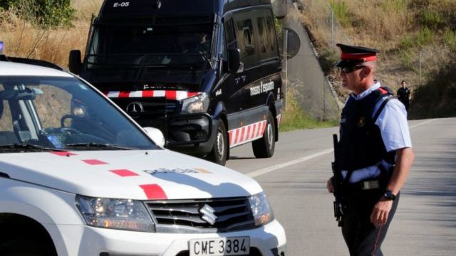 350015_policia_spanielsko 640x420.jpg