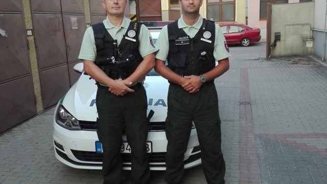 350058_policia 3 640x420.jpg