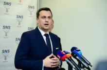 350263_predseda sns andrej danko 640x420.jpg
