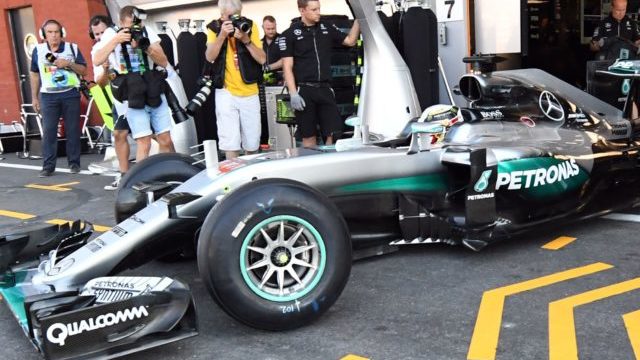 350357_lewis hamilton 640x420.jpg