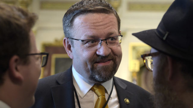 350457_sebastian gorka 640x420.jpg