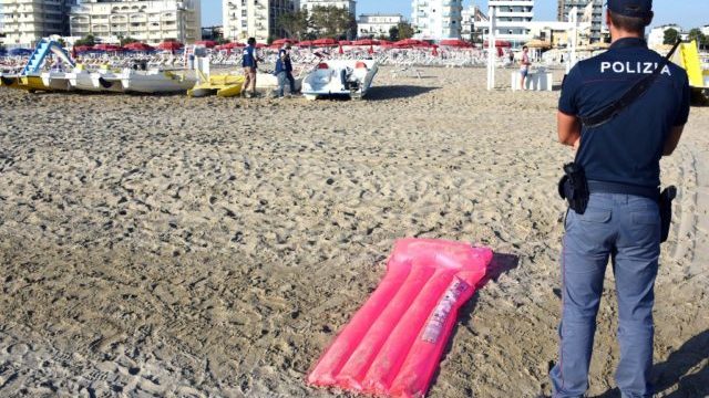 350613_policia_taliansko 640x420.jpg