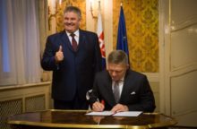 350828_jan richter robert fico 640x420.jpg