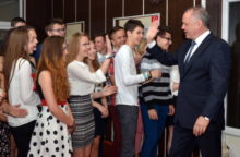 351265_andrej kiska a studenti 640x420.jpg