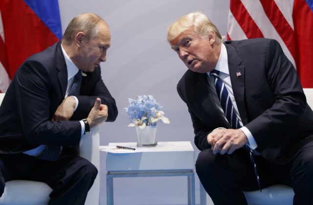351360_trump_putin 640x420.jpg