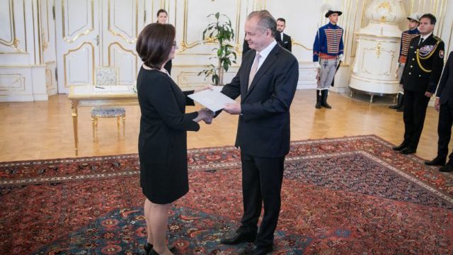 352042_martina lubyova andrej kiska 2 640x420.jpg