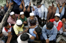 352407_20060425_133848_jak104 640x420.jpg