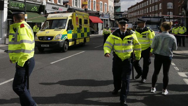 352492_britain_subway_incident_93680 a9ee612d6ee14da6a29dae29321ecee4 640x420.jpg
