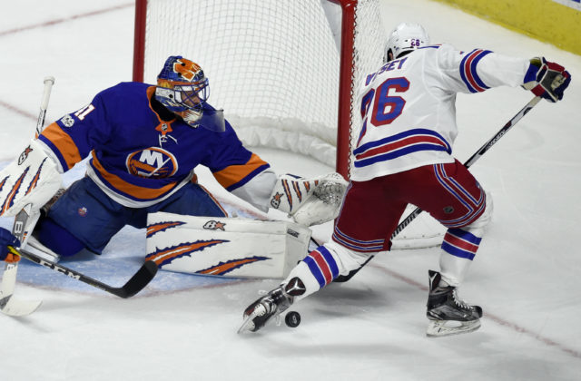 353079_islanders_rangers_hockey_61931 254ce8a872a74f5ba81212fb9e4d55bc 640x420.jpg