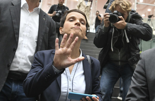 353348_frauke petry 640x420.jpg