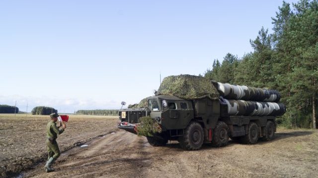 353497_belarus_russia_war_games_18798 ae1a0b3bf2464cd99f0526d174c7fada 640x420.jpg
