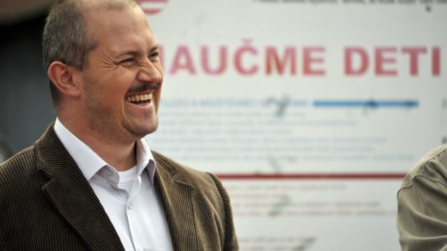 353757_18 640x420.jpg