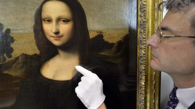 353833_switzerland_mona_lisa_painting ac770e2c6c5a4c50ae9deca998975edd 640x420.jpg