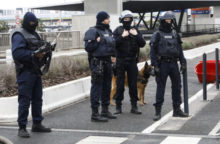 354134_france_airport_shooting_46673 4a5a9ba6c6f8420a8126b1f65c8493c6 640x420.jpg
