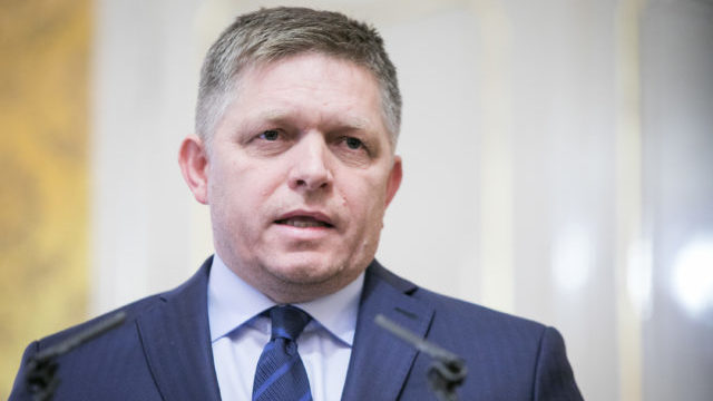 354187_robert fico 640x420.jpg