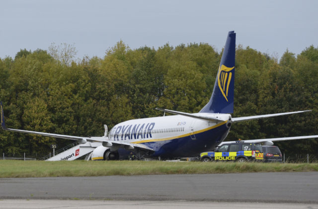 354325_ryanair 640x420.jpg