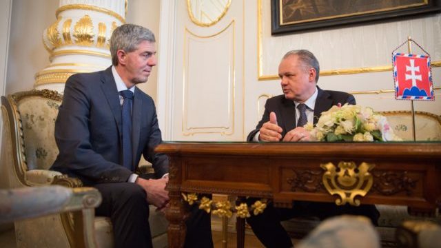354355_bela bugar andrej kiska 640x420.jpg