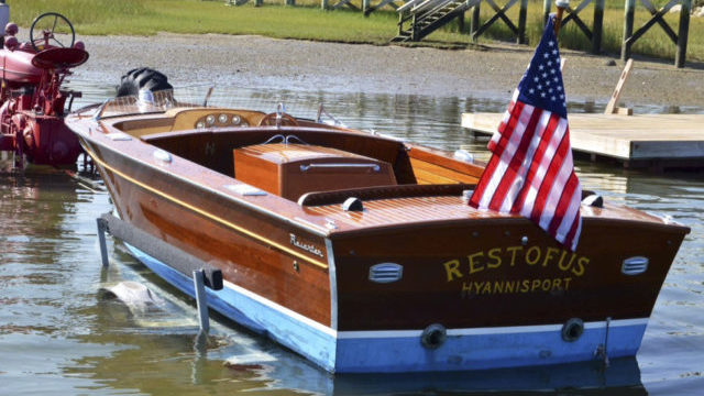 354705_kennedy_auction_52436 fb3e55c6769f4b7c98060eee5e4d582a 640x420.jpg