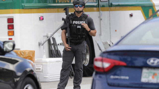 354831_miami policajt 640x420.jpeg
