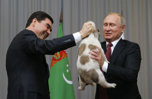 355111_vladimir putin 2 640x420.jpg