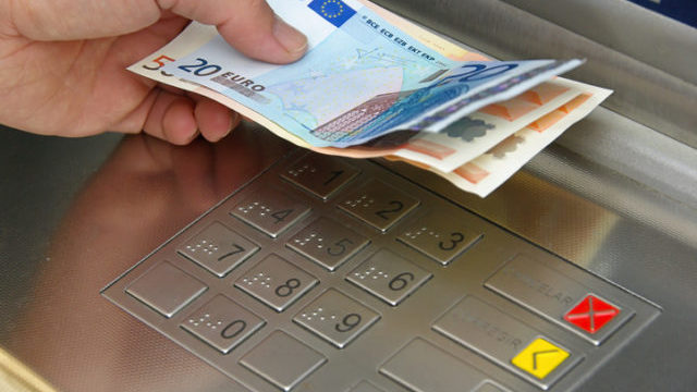 355280_bankomat 2 640x420.jpg