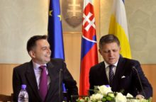 355379_peter kazimir robert fico 640x420.jpg