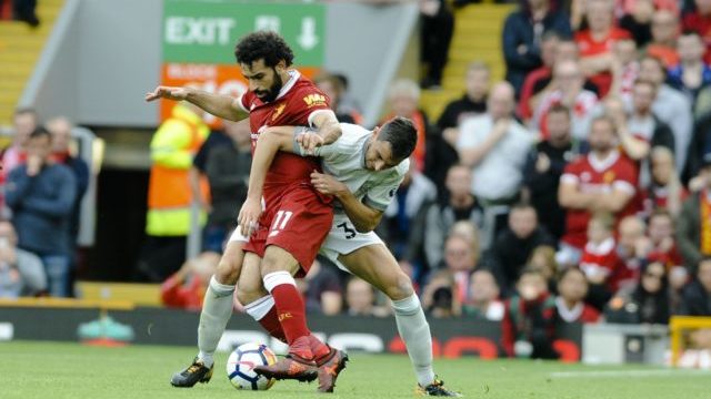 355383_matteo darmian mohamed salah 640x420.jpg