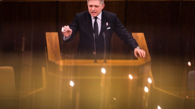 355457_robert fico 3 640x420.jpg