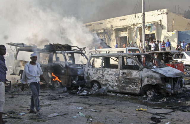 355502_somalia_explosion_01596 84e5d5b05e5f4818b71b88a2e27ce578 640x420.jpg