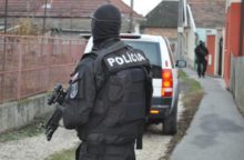 355517_policia kuklaci 640x420.jpg
