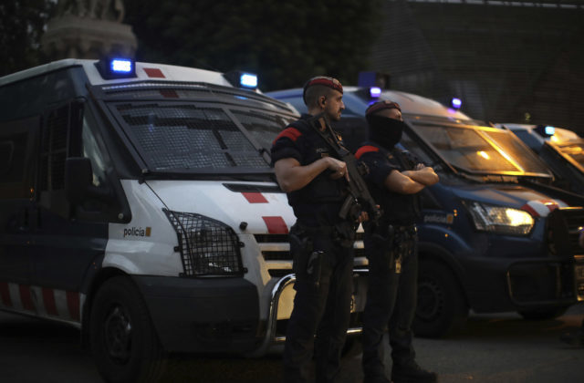 355661_spanielska policia 640x420.jpg
