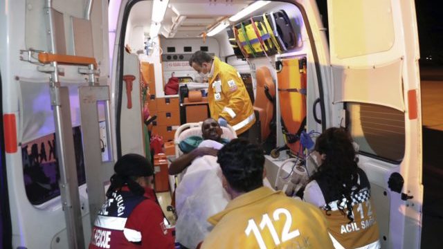 355706_turkey_somalia_explosion_63077 e9ce7a7d94b94e7db95ecd37a5020892 640x420.jpg