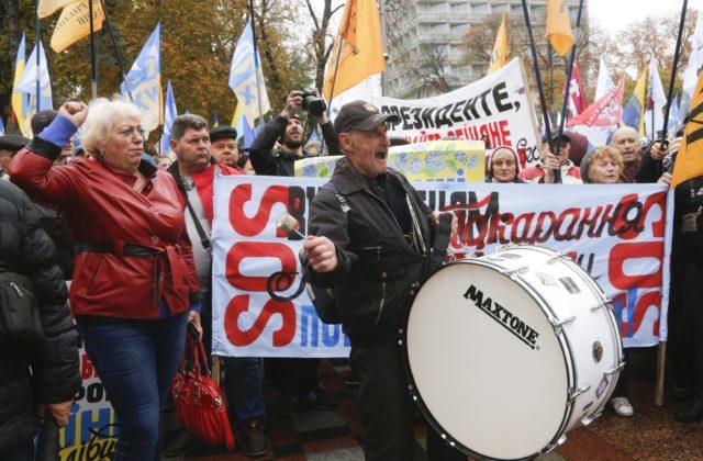 355712_ukraine_protest_30706 29d3afa5d1c44a24ac1ccfe6913c0409 640x420.jpg